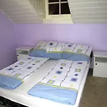 Erika Balatonfenyves